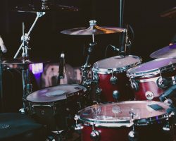 drum set 1839383 1280 p582g4x5bjee1x3dq0ufxemjtjtk7raik4idm8a8nk - Domov