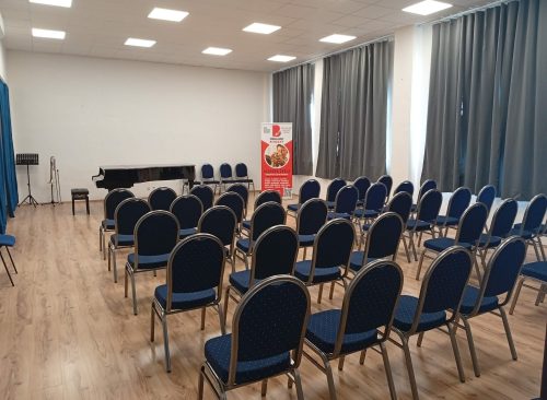 klavir na koncert prenajom
